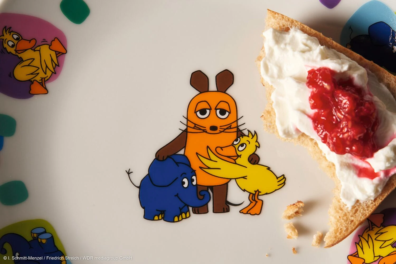 Leonardo Kindergeschirr BAMBINI 3-teilig Maus, Elefant, Ente 9 Leonardo Kindergeschirr BAMBINI 3-teilig Maus, Elefant, Ente – Bild 7