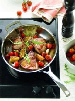 Le Creuset Sauté-Pfanne 3-ply PLUS Antihaft -Küche Geschäft 3 ply 22 l