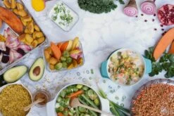 Eschenbach Topf Mit Deckel Cook & Serve In Petrol 15 Eschenbach Topf Mit Deckel Cook & Serve In Petrol -Küche Geschäft COOK SERVE Meal Prep AsiaOnePot 300dpi