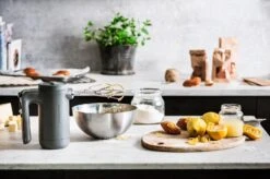 KitchenAid Kabelloses Handrührgerät Dunkelgrau -Küche Geschäft CORDLESS HANDMIXER MADELEINE 981