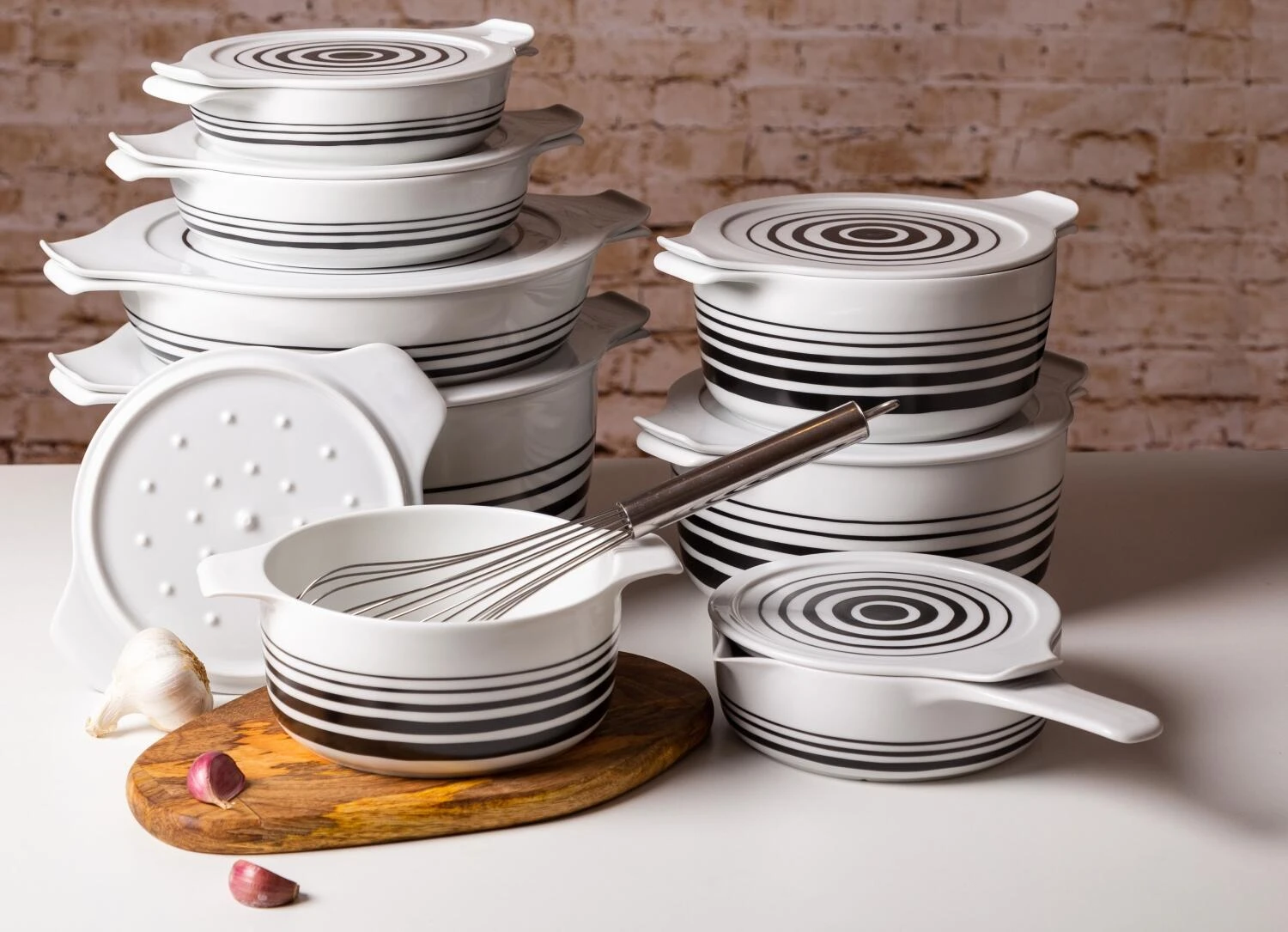 Eschenbach Flacher Topf Mit Deckel Cook & Serve In Stripes 6 Eschenbach Flacher Topf Mit Deckel Cook & Serve In Stripes – Bild 4